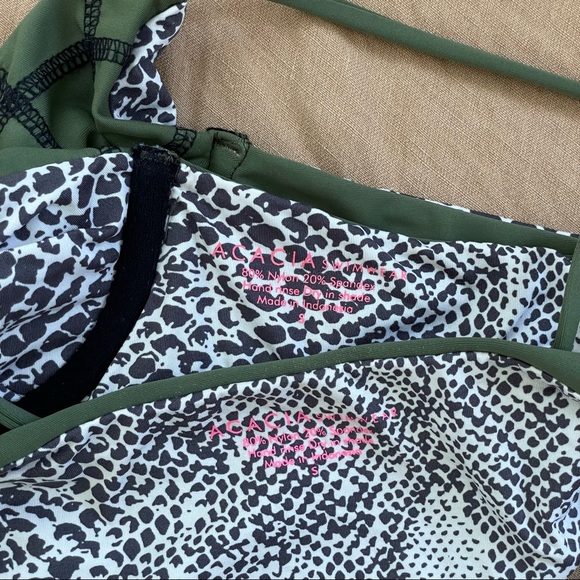 Acacia Set - Picture 2 of 2